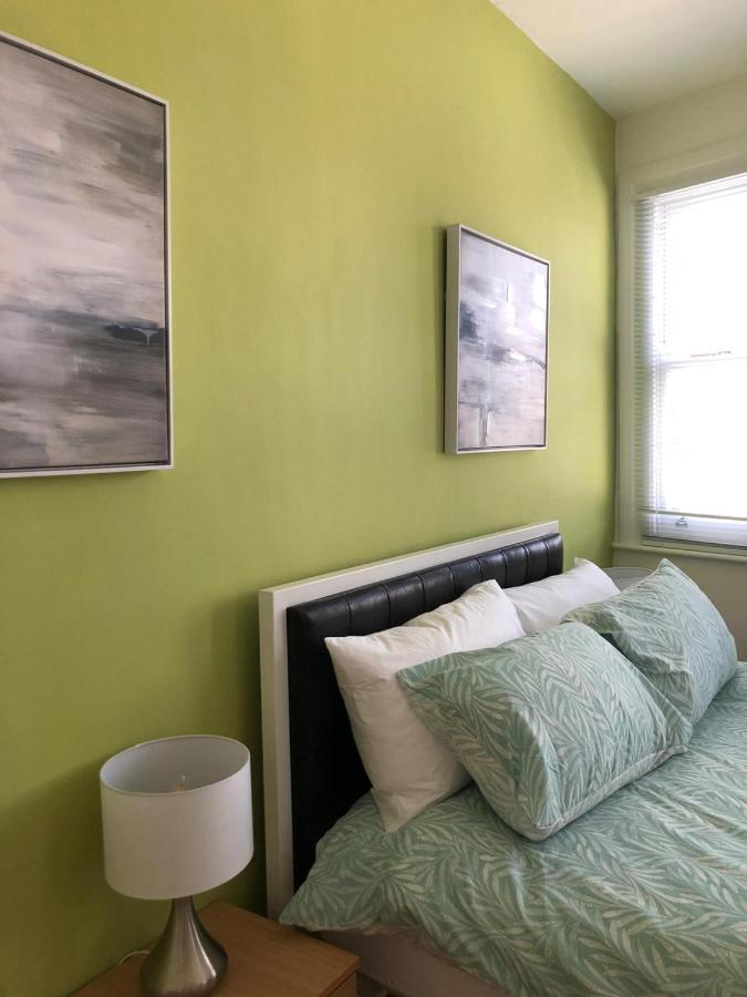 Capital Host- Apartments Euston Лондон Экстерьер фото