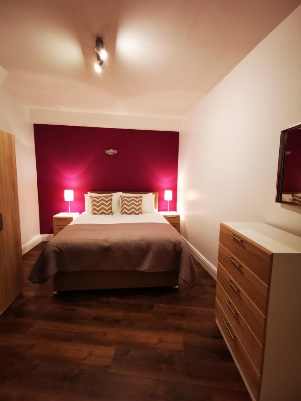 Capital Host- Apartments Euston Лондон Экстерьер фото