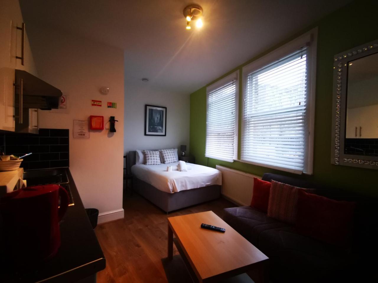 Capital Host- Apartments Euston Лондон Экстерьер фото
