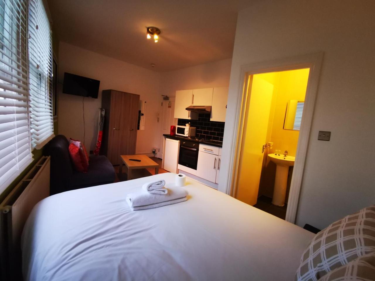 Capital Host- Apartments Euston Лондон Экстерьер фото